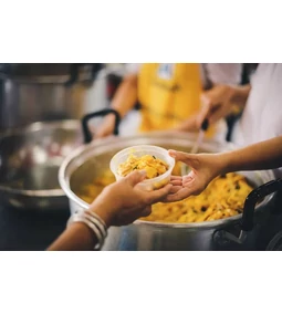 Blog 95: Karácsonyi ételosztás