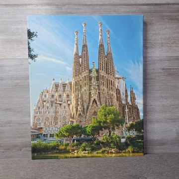 Barcelona Sagrada Familia templomot ábrázoló vászonfotó