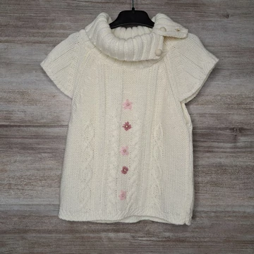 APRÓKA dizájner kötött kislány ujjatlan fehér pulóver 116