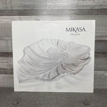 Mikasa Miranda kínálótál