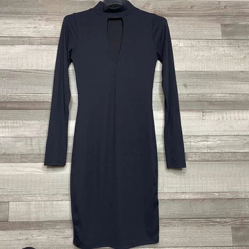 Pull &amp;amp; Bear fekete miniruha M