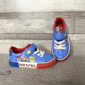 Mancs őrjárat cipő 24