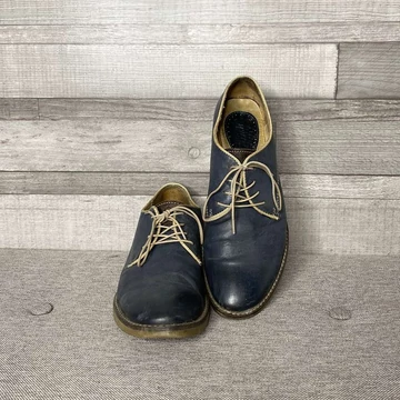 Lasocki sötétkék elegáns bőrcipő 38 Lasocki sötétkék elegáns bőrcipő 38