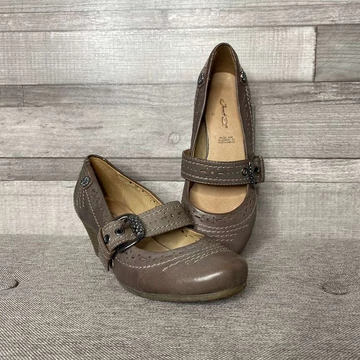 Janet D. bőr magassarkú szandál 36