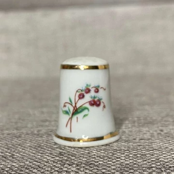 Hollóházi porcelán gyűszű