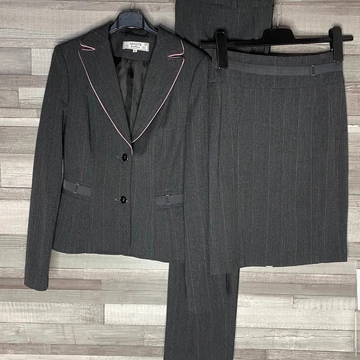 Szöszy Fashion elegáns kosztüm szett 34