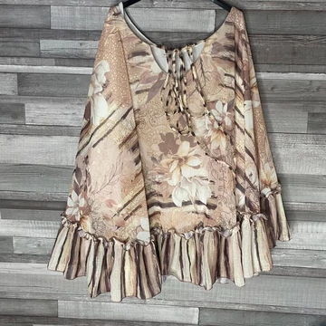 By O la la Glam virágmintás poncsó