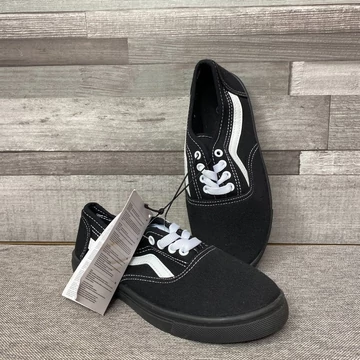 Pepco fekete utcai cipő 36