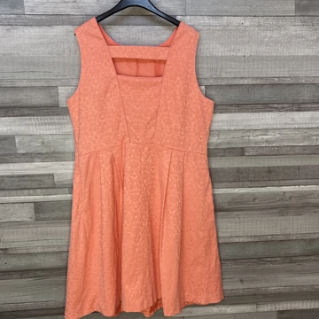 F&amp;amp;F alkalmi ruha 48