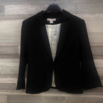 H&amp;amp;M fekete blézer 36