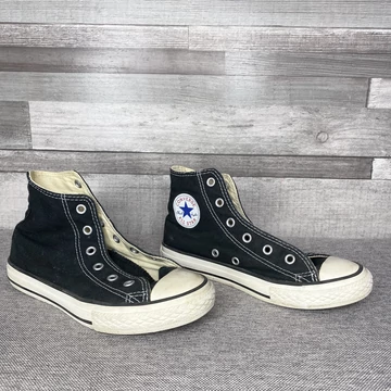 Converse fekete magasszárú cipő 33