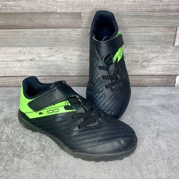 Kipsta fekete foci gyerek teremcipő 29