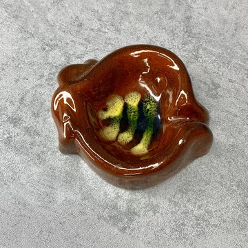 Retro mázas kerámia hamutál