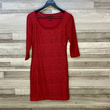 Amisu bordó csipkés ruha 40