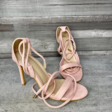 Rózsaszín megkötős pántos magassarkú szandál 38 Rózsaszín megkötős pántos magassarkú szandál 38