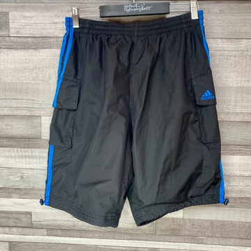 Adidas gumis rövid sport nadrág M