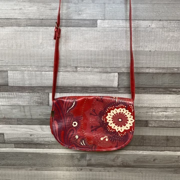 Desigual mintás oldaltáska