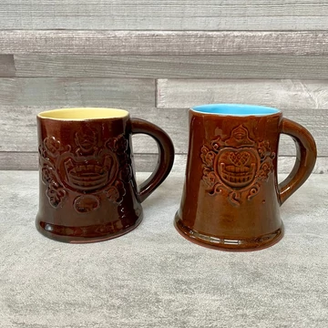 Városlődi Majolika mázas korsó szett