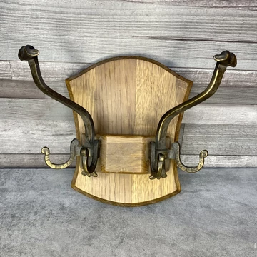 Fa nagyméretű fogas