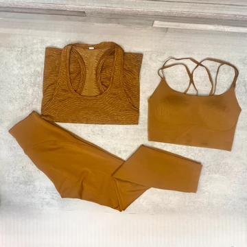 Offline by Aerie barna 3 részes edzős szett XS