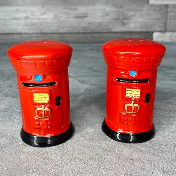 Elgate Brit postafiók fűszertartó szett /só, bors szóró