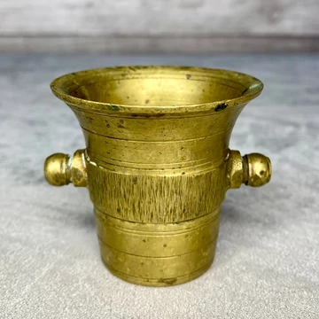 Kis méretű réz mozsár