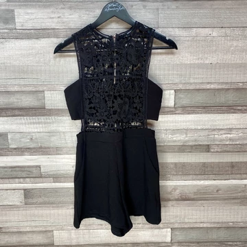 Tally Weijl csipkés rövid fekete overál M