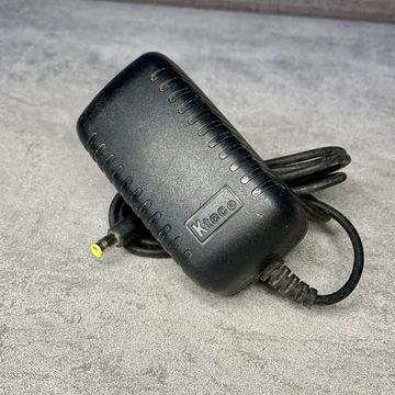 Ktec AC Adaptor 12V dugvillás hálózati adapter