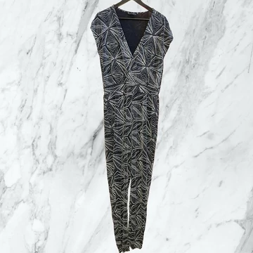 Dorothy Perkins fekete-ezüst csillogós alkalmi overál 42