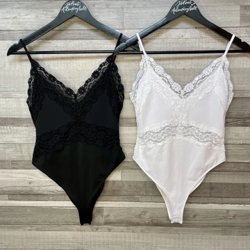 Zara csipkés fekete-fehér body szett M