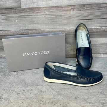 Marco Tozzi sötétkék mokaszin jellegű cipő 38 Marco Tozzi sötétkék mokaszin jellegű cipő 38
