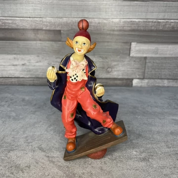 Egyensúlyozó bohóc figura