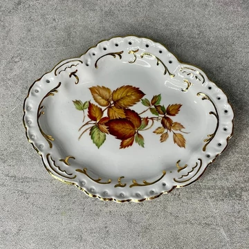 Aquincum Budapest aranyozott szélű levélmintás áttört asztaldísz