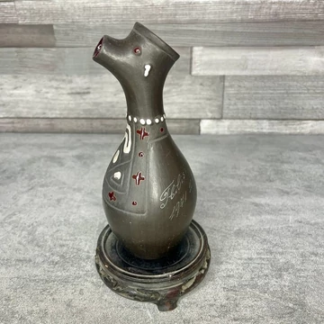 Kézzel festett figurális kerámia dísz fa talpazaton