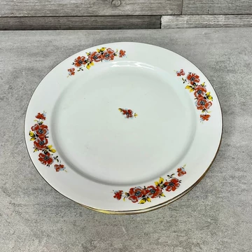 Alföldi porcelán virágmintás lapostányér készlet aranyozott szélekkel