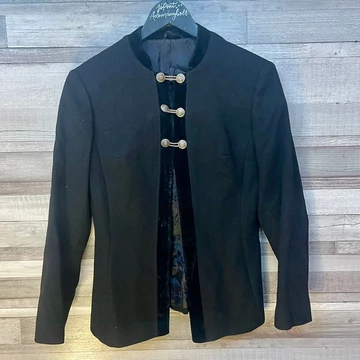 Rehtimodelle fekete tiszta gyapjú blézer 40