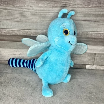 Penny a szorgos szitakötő plüss figura