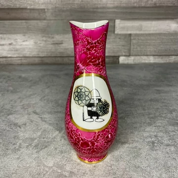 Hollóháza Hungary, Hollóházi lüsztermázas Állami Biztosító figurás kis váza