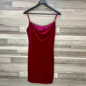 Hennes bársonyos spagettipántos elegáns ruha UK14