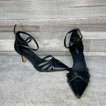 Catwalk fekete magassarkú cipő 38