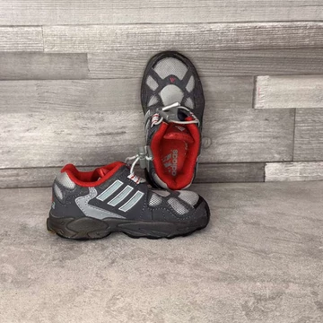 Adidas szürke piros kisfiú sportcipő 22