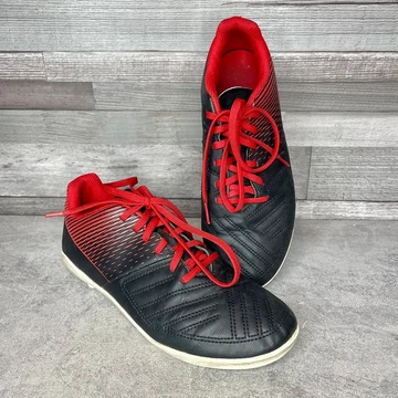 Decathlon Kipsta fekete-piros stoplis futball cipő 34