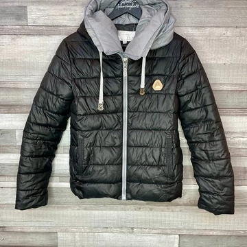 XLW fekete steppelt kapucnis női kabát L