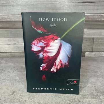 Stephenie Meyer: New Moon, Újhold, könyv