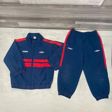 Umbro sötétkék-piros gyerek szabadidő szett 98