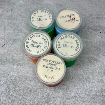 Twist Olivér; Téli Berek; Egy Magyar Nábob; Monte Cristo Grófja; Benyovszky Móricz Kalandjai I-II. retro diafilm csomag