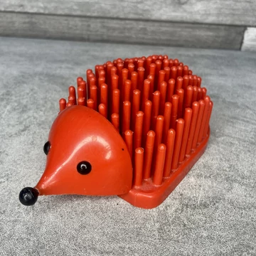Piifagor Hedgehog retro íróeszköz tartó süni két színben