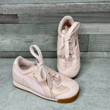Puma rózsaszín fűzős kislány cipő 26