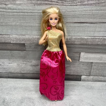 Pink-arany ruhás Barbie baba játék