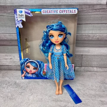 Skyler Bradshaw Rainbow High kék játék baba